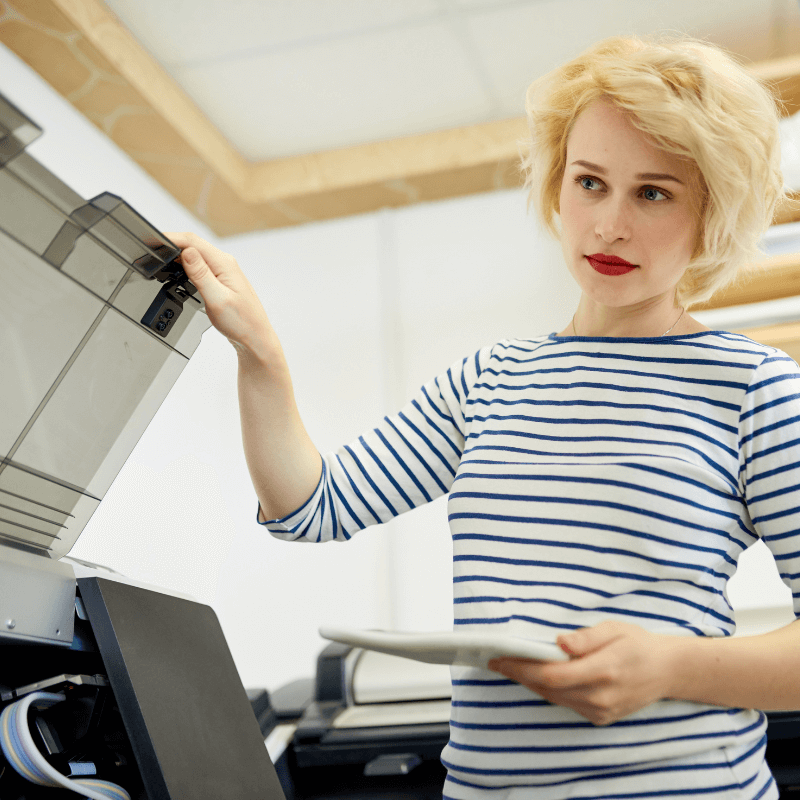 woman-using-copy-machine woman using copy machine